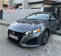 نيسان ألتيما